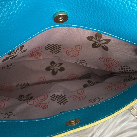 Turquoise blue Crossbody Clutch scalloped gold hardware envelope purse handbag - Picture 12 of 16
